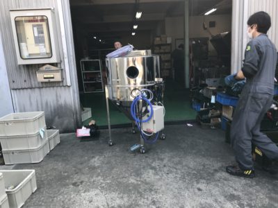 H30年3月28日大阪府豊中市の有限会社自動車補機様にストレートスペシャルを納品