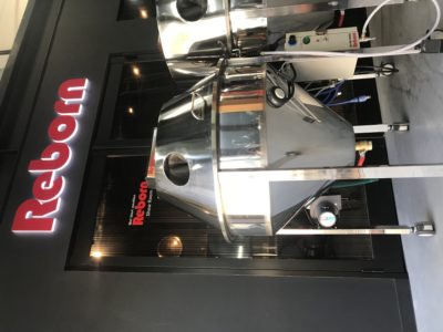 ドラムのシンバルをウェットブラストしました。