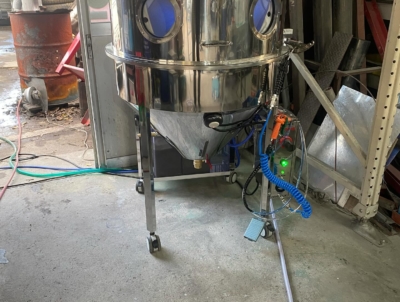 埼玉県上尾市の有名YouTuberの「車の板金レストアGT」のキャルクラッシックス様のところに行きました